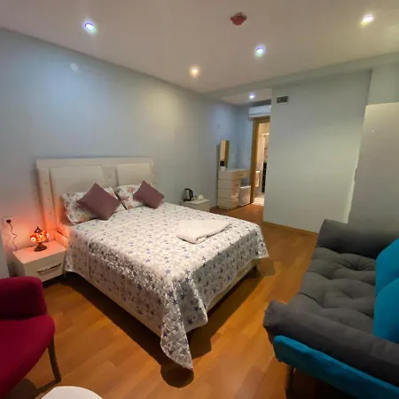 Mymoon Hotel 3*