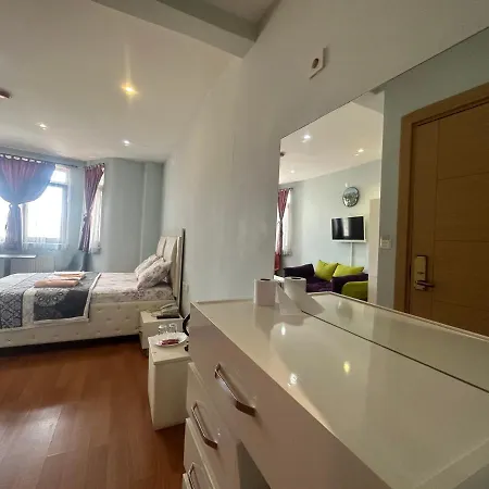 Mymoon Hotel 3*